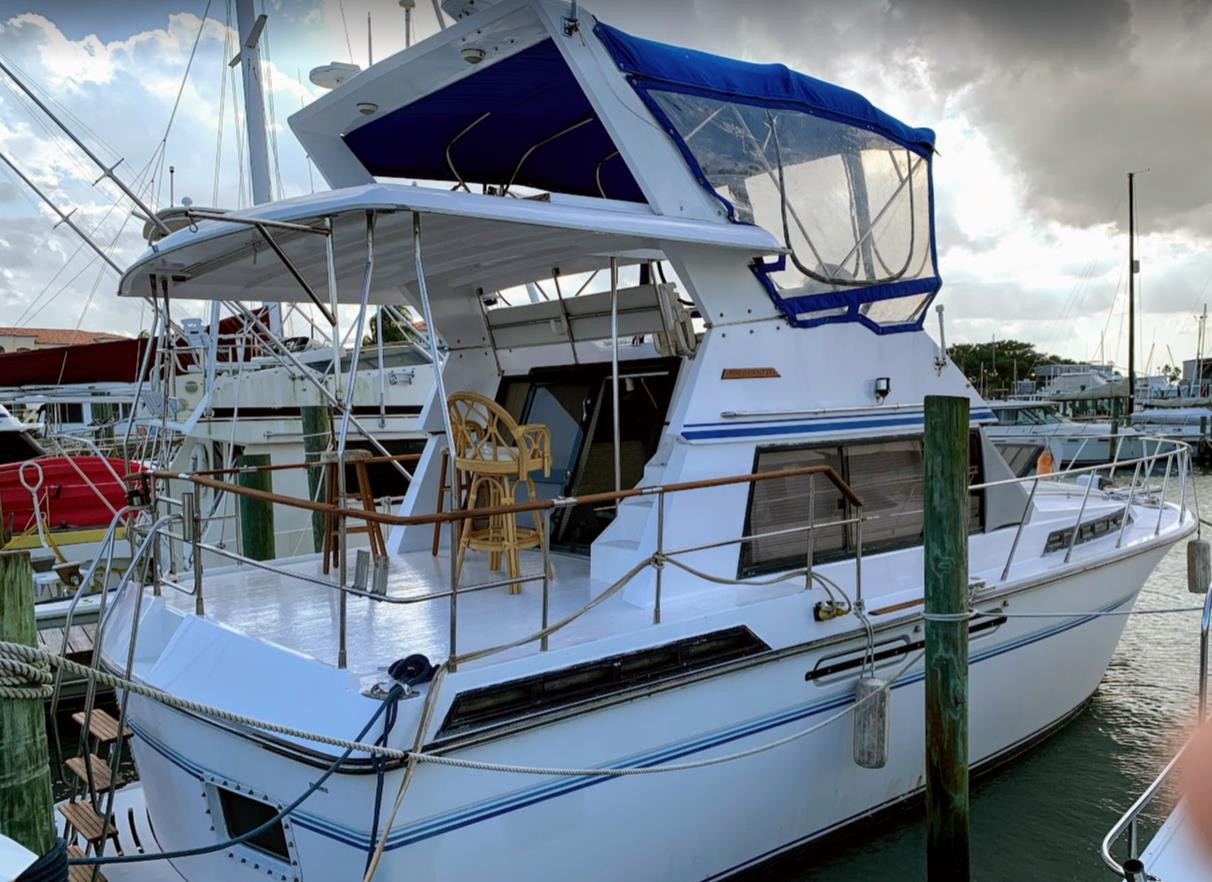 1986 President 37 ready for boat Survey in Fort Pierce Florida